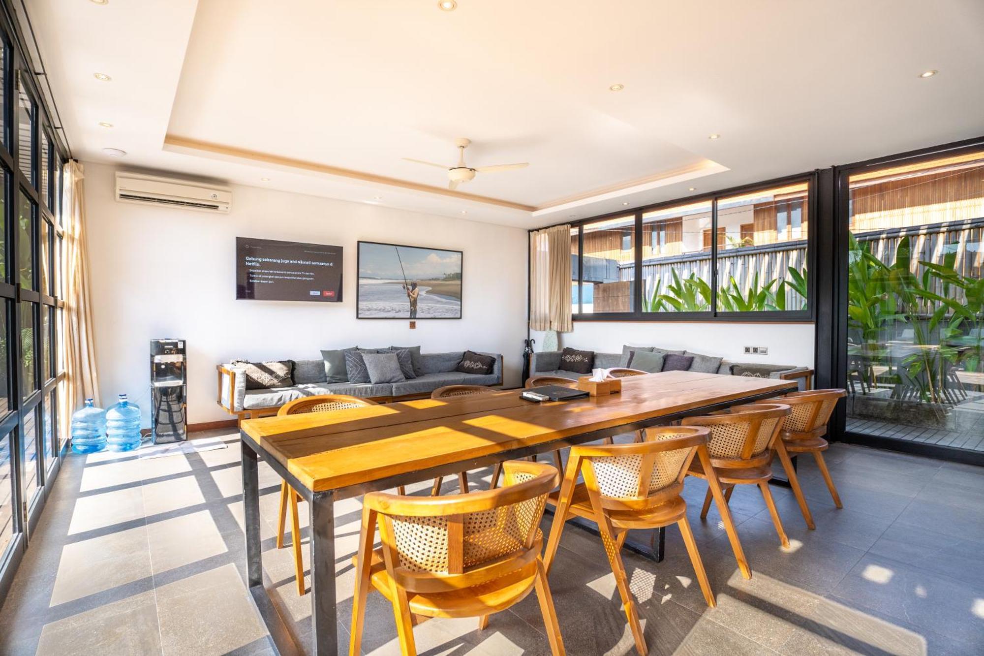 Brand New 5 Bedroom Villa Enclosed Living Room Canggu Exterior photo