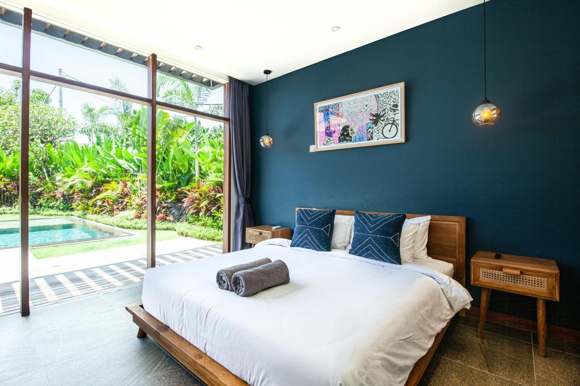 Brand New 5 Bedroom Villa Enclosed Living Room Canggu Exterior photo